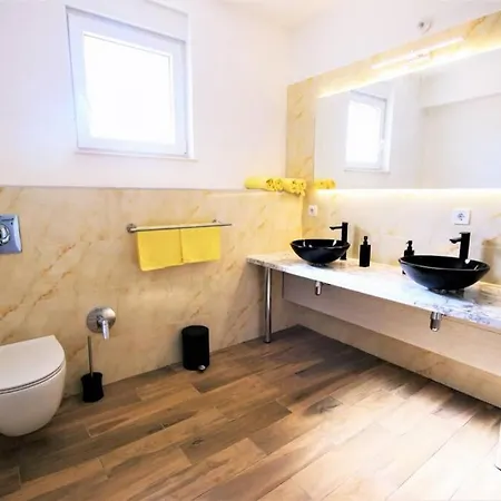 New With Pool Villa *