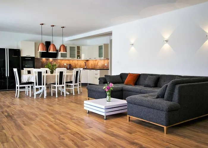 빌라 New With Pool