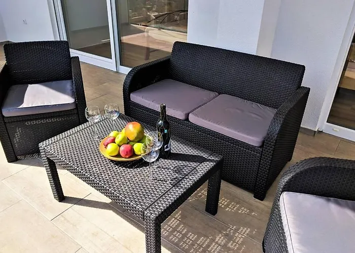 New With Pool 빌라 바르바리가